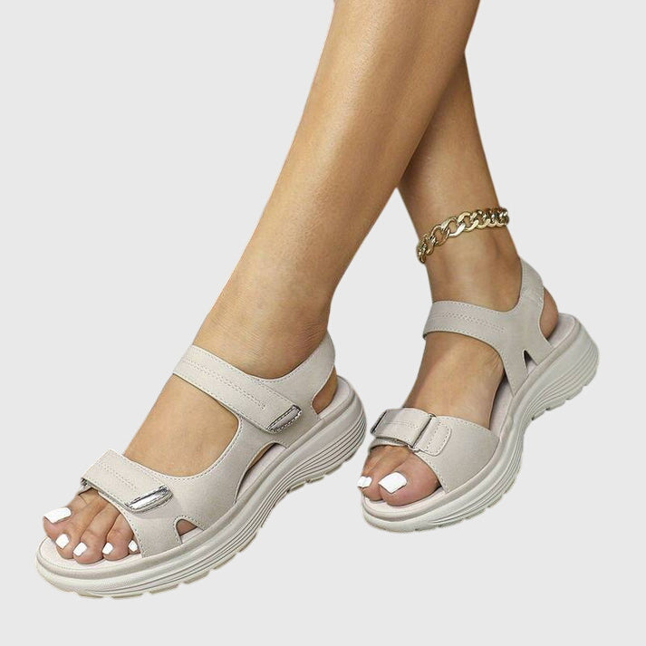 Calline – Sandalen mit verstellbarem Riemen