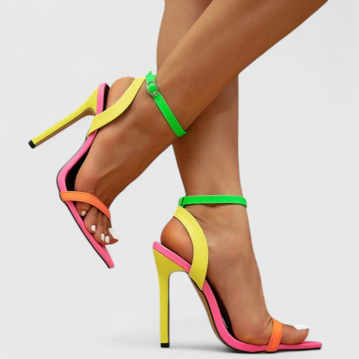 Olive – Pumps com salto agulha