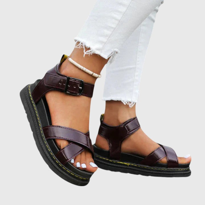 Callan – Elegante orthopädische Sandalen