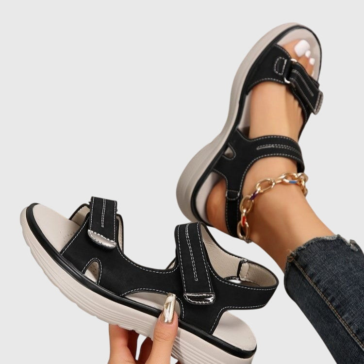 Calline – Sandalen mit verstellbarem Riemen