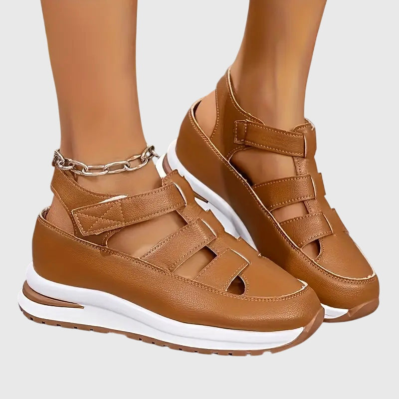 Finnie - Vielseitige orthopädische Sandalen
