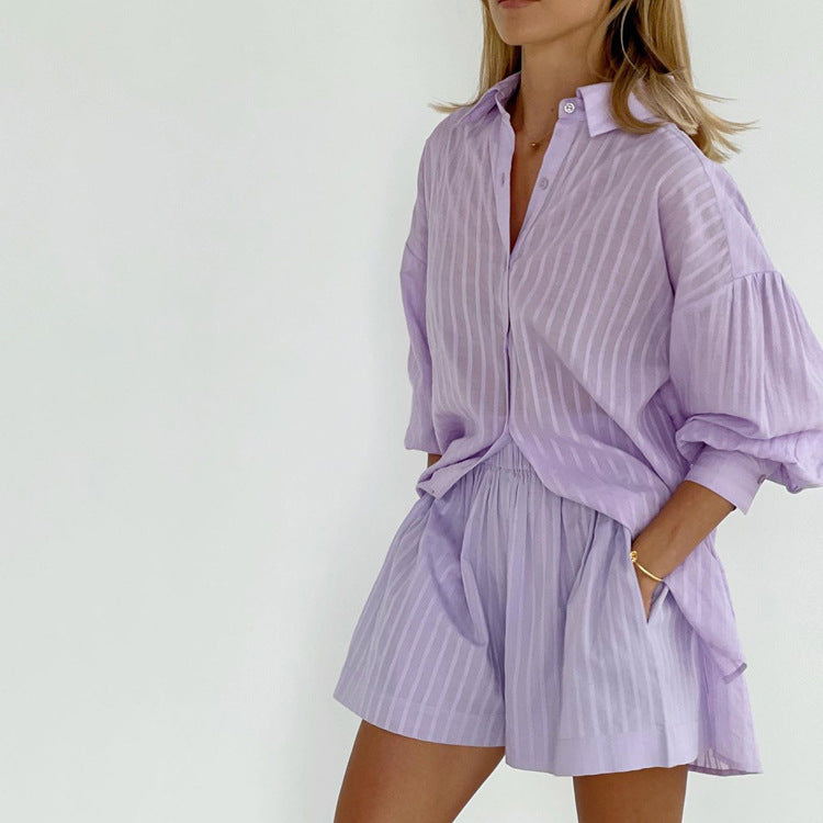 Viola – Ensemble mit Knopfleiste und luftigen Shorts